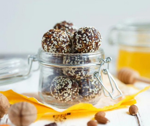 Receta de bolitas de proteína de mantequilla de maní veganas