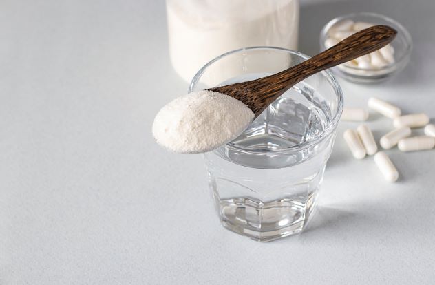 How does the synthesis of collagen take place in your body