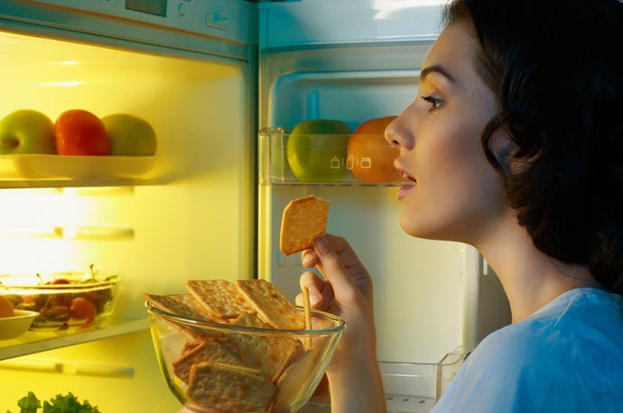 How to Stop Snacking at Night: 6 Easy Tips
