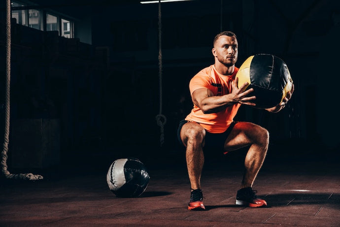 BCAA Guide: How to Use Branched-Chain Amino Acids for Performance & Recovery
