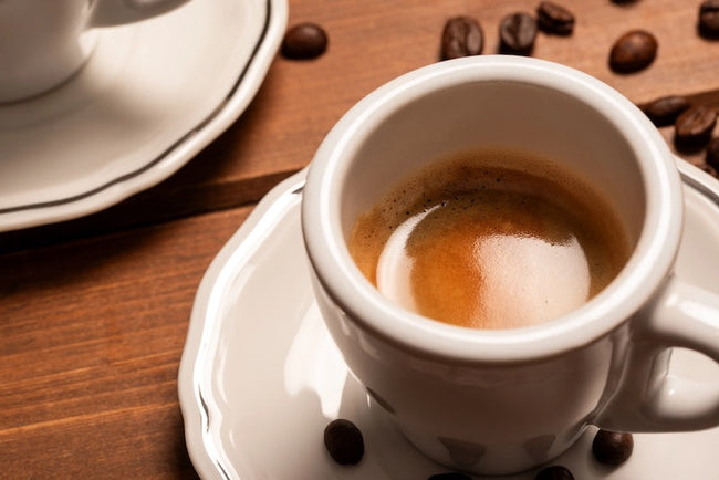 Pre-entrenamiento vs Café: ¿Cuál es la diferencia?