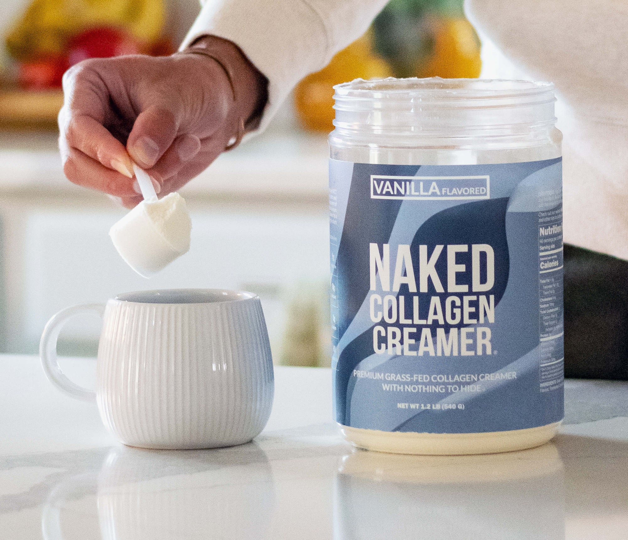 Add 2 even scoops of our collagen creamer powder to 4-8 fl oz of any hot liquid. To use it in a cold beverage, first add the creamer to a hot beverage and then add ice.
