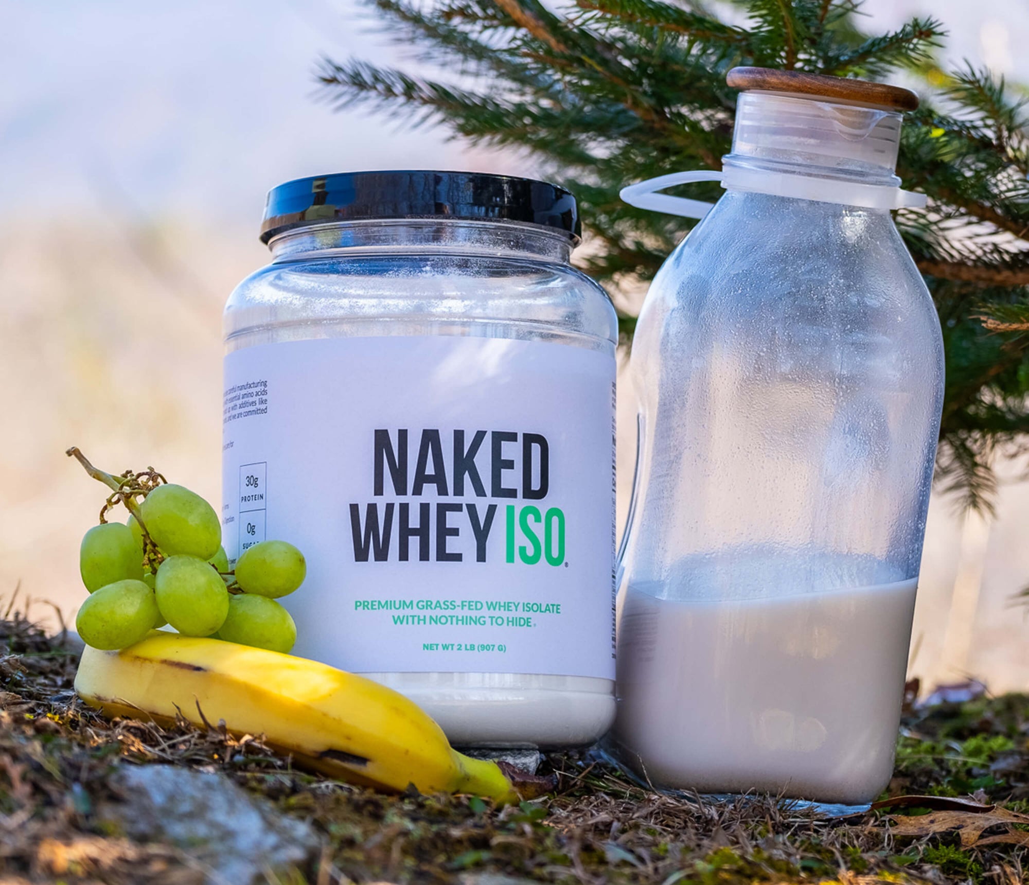 Add our grass-fed whey isolate to shakes and smoothie bowls. Best used before a workout or after a workout.